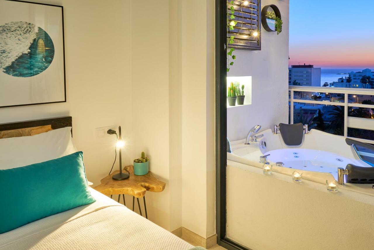 Suite Del Mar Luxury Apartment With Jacuzzi Торемолинос Екстериор снимка